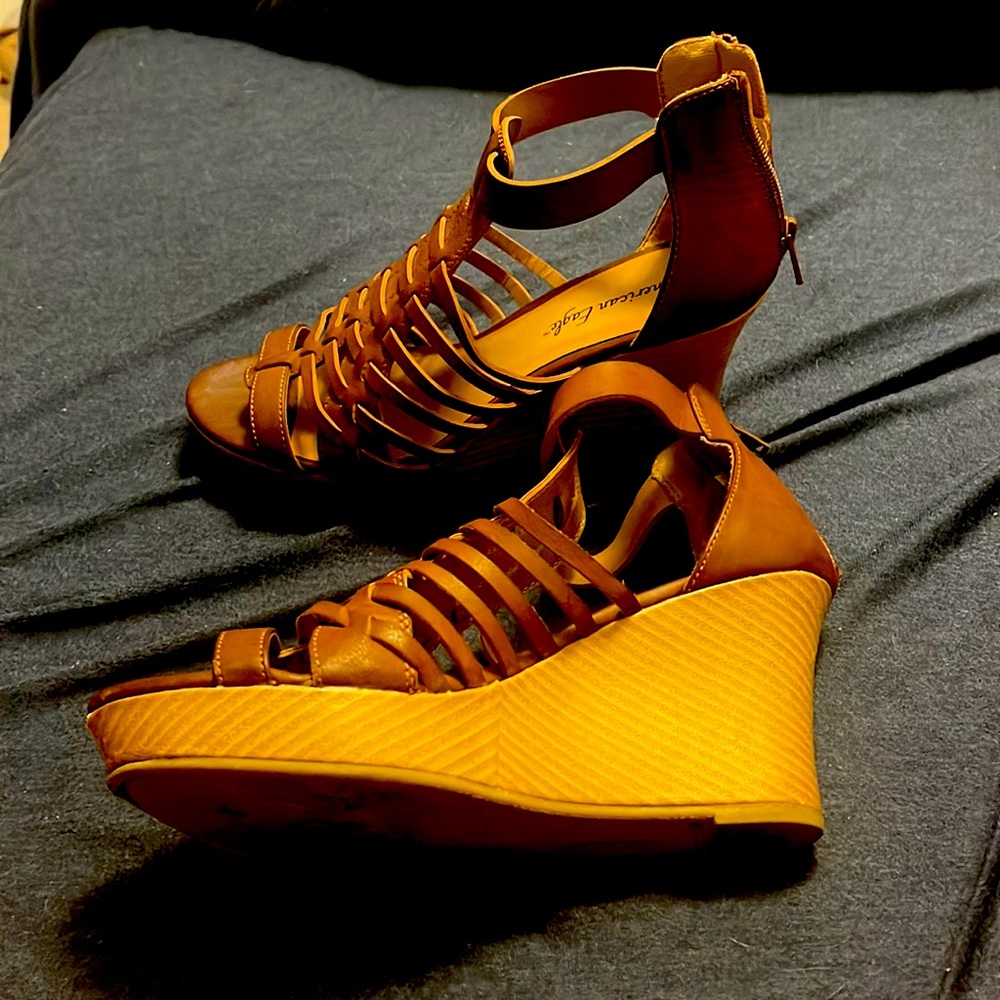 American Eagle Brown Wedges